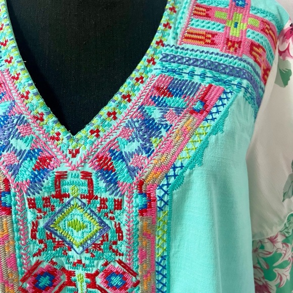 Turquoise Embroidered 3/4 tiered bell Sleeve Tunic 1X - Picture 4 of 11